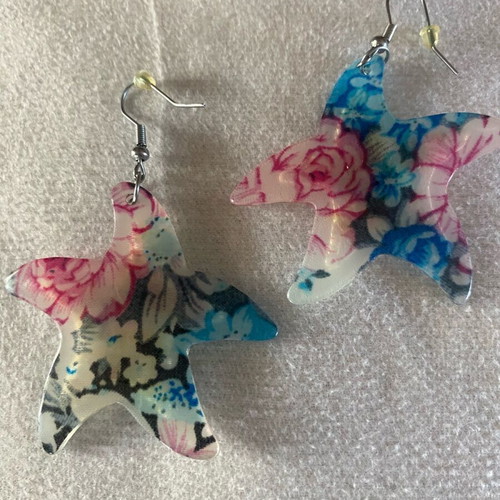 Handmade starfish earrings like new, multicolored
