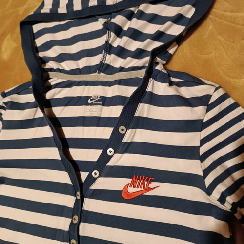 Nike hooded striped shirt like new, white and blue size M