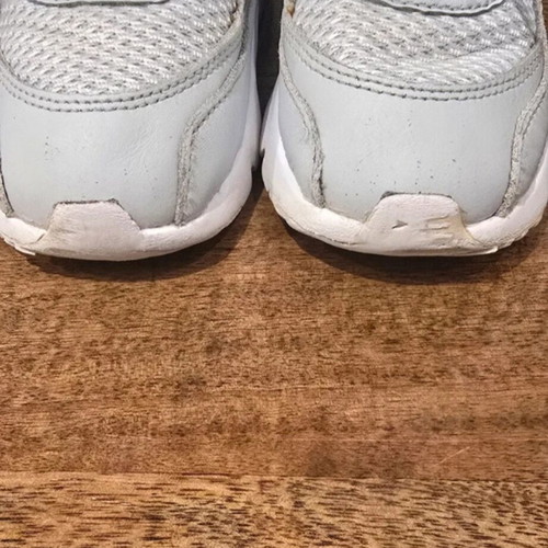 Nike Air Max 90 sneakers used, light grey toddler size 25