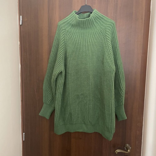 Women's Long Knit Sweater like new, green, turtleneck