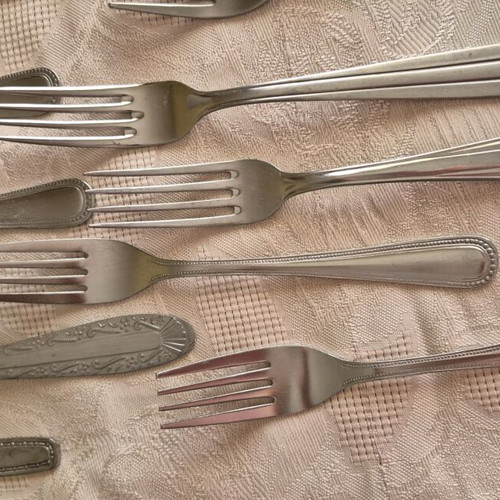 Stainless steel forks used, pack of 24 pieces