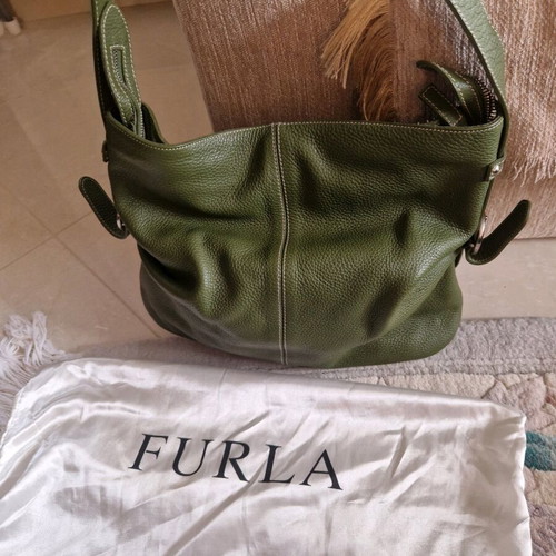 Furla leather shoulder bag green like new