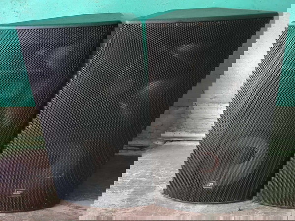 Ζευγάρι Ηχείων 3 Δρόμων JBL AM4315/95