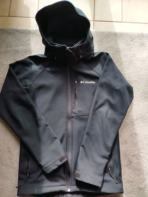 Columbia softshell μπουφάν σαν καινούργιο, μαύρο, μέγεθος S και M