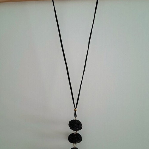 Black necklace with tassels