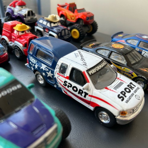 Toy cars used, quality pack Tonka, Maisto, Racing Champions