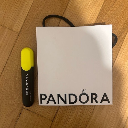 Pandora gift bag like new
