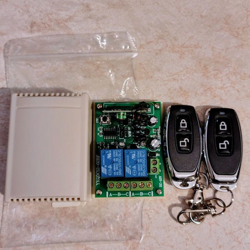 Remote Control Receiver 2-Channel RF 433MHz with 2 Remotes New
