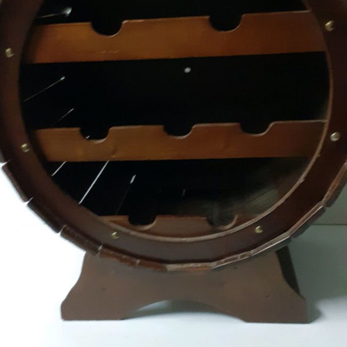 Wine holder used in excellent condition