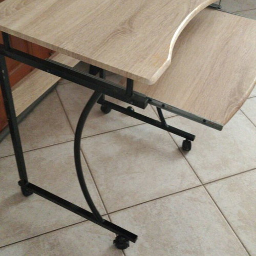 Small desk used with wheels