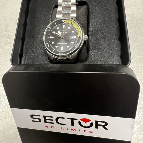 Sector men's watch like new, waterproof, extra strap, 45mm