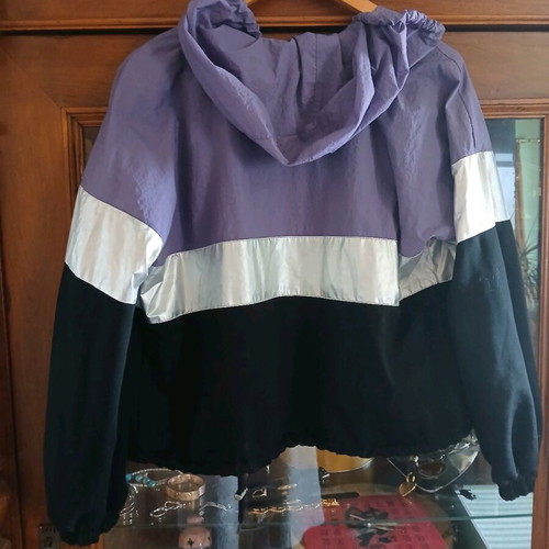 Seasonal jacket like new, size medium, purple and silver