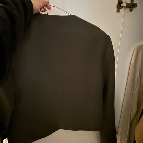 Zara women's crop jacket like new, size L