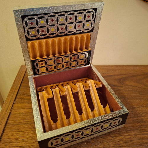 WOODEN CIGARETTE CASE AMAZING 70'S UNUSED