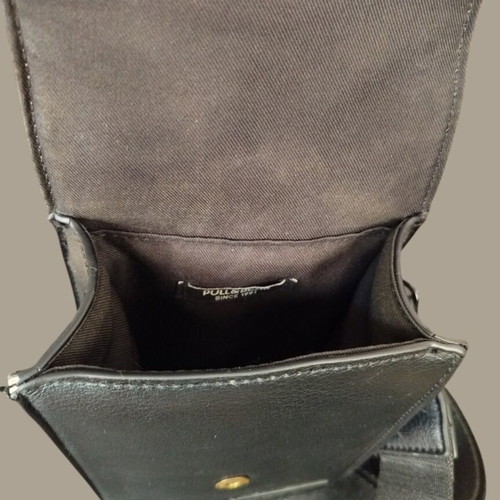 Pull&Bear men's shoulder bag crossbody like new, black synthetic leather