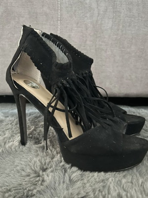 High Heels used, black platform sandals with fringes and zipper, size 38