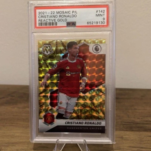 Cristiano Ronaldo 21/22 Mosaic P/L Reactive Gold card