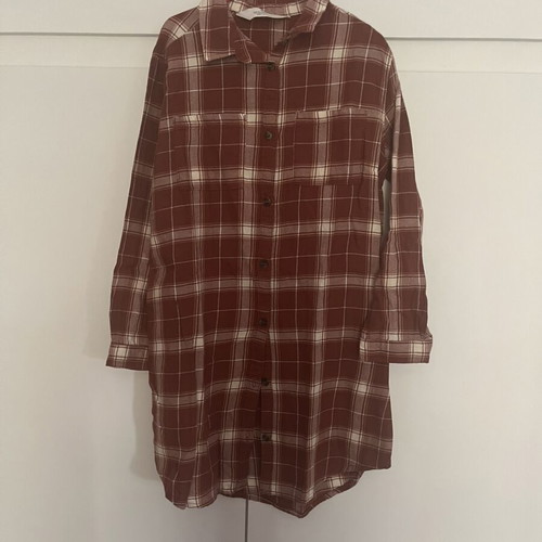 Children's shirt used, size 122 cm, age 6-7 years