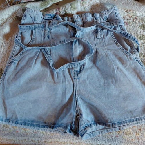 Bershka High-Waist Paperbag Denim Shorts Like New, Size 38 with Free Top