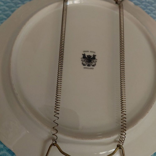 Vintage Vista Mason's Patent Ironstone China decorative porcelain plate like new