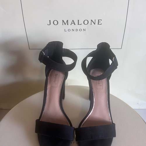 Bershka Y2K black suede high-heeled sandals like new, size 36