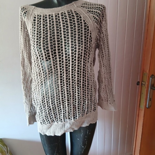 Mesh blouse size M like new