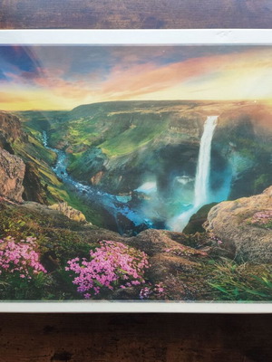 Puzzle 2000 pieces new with dimensions 96.1x68.2cm
