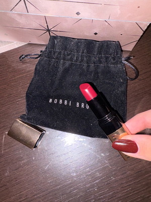 Bobbi Brown lipstick in shade A69 crimson new