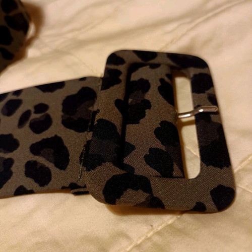 Zara wide leopard print belt like new