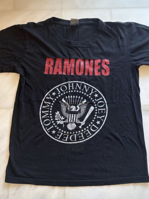 Ramones μπλουζάκι συγκροτήματος σε μαύρο, μέγεθος S