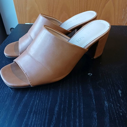 Voi & Noi women's mules used, camel, size 38