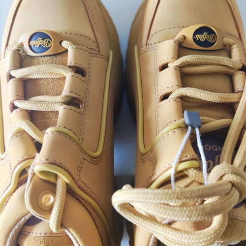 Buffalo Sneakers νούμερο 40 σε μπεζ-καμελ σουέντ, καινούργια