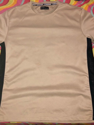 Ανδρικό T-shirt μέγεθος L μεταχειρισμένο, μπεζ, γυαλιστερό ύφασμα