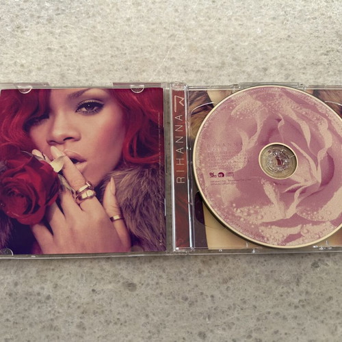 Rihanna Loud Deluxe Edition CD and DVD like new