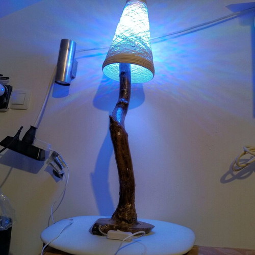 Χειροποίητο φωτιστικό από ξύλο δάσους με LED φωτισμό νέο
