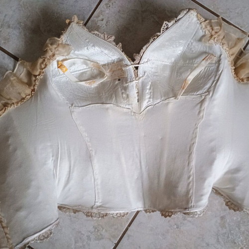 Wedding skirt bustier with flounces like new, size M, gold