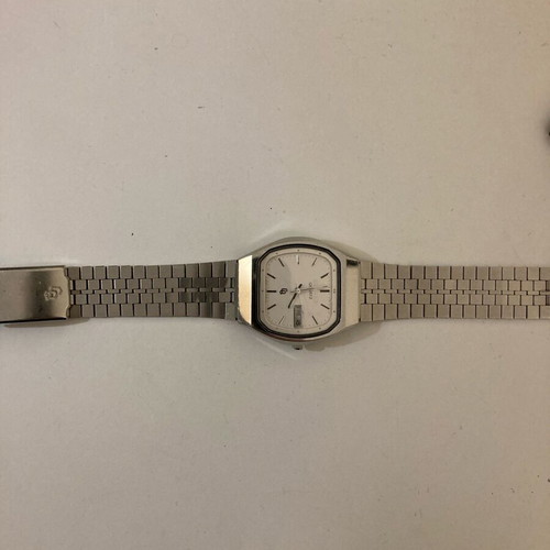 Wristwatches used, 2 pieces for repair or spare parts