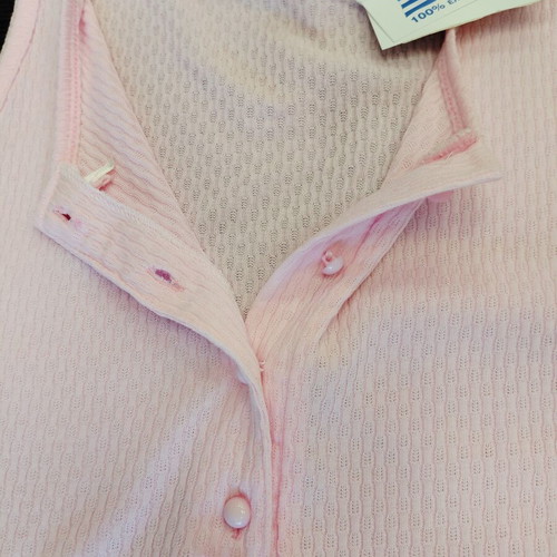 Giota women's pink nightgown with buttons, size M