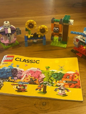 Lego Classic 10712 like new, bricks with booklet without box