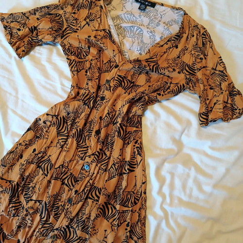 Summer dress size XS with zebra print like new