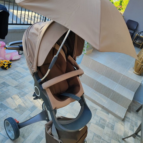 Stokke Xplory stroller like new with carrycot and accessories