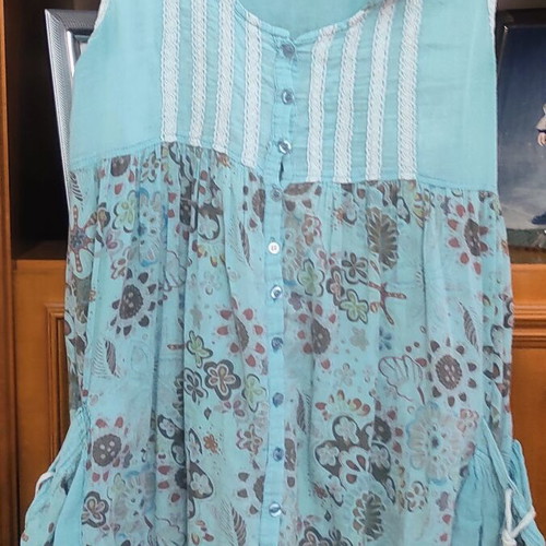 Dresses used, pack of two, black with salmon kimono and short floral
