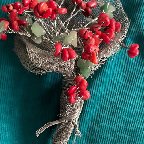 Flower bouquet with wire, coral and agate like new