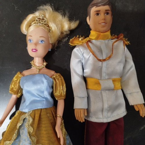 Disney Princess Cinderella and Prince Dolls used