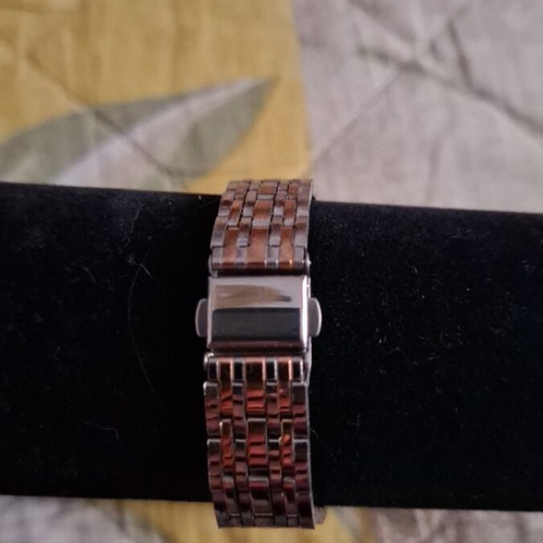 Wristwatch new with rose gold and silver bracelet