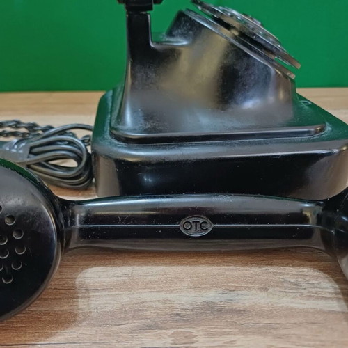 Vintage Siemens W28 metal telephone used, bakelite handset