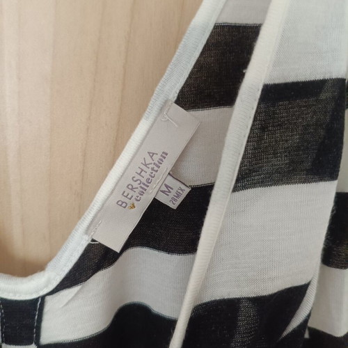 Bershka striped top with open back, like new, size medium