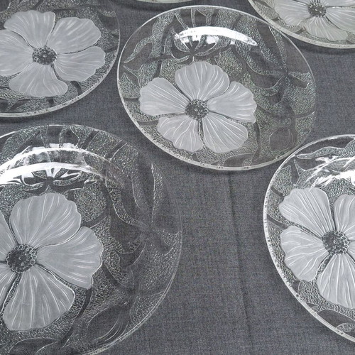 Vintage dessert set for 12 people, like new, glass with hibiscus flowers