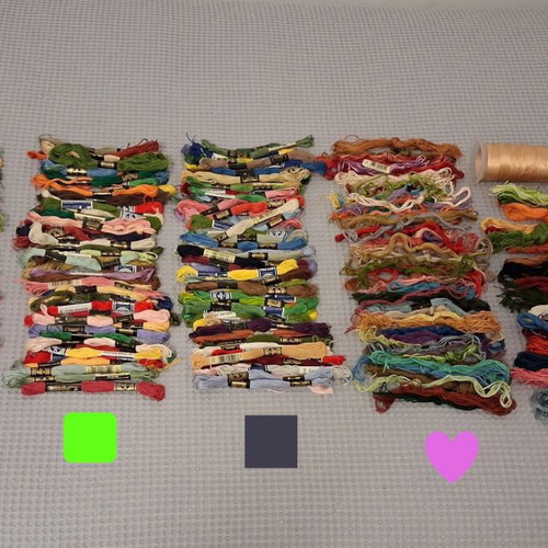 Κλωστές μουλινέ DMC και Cotton Perle μεταχειρισμένες, σετ με 210 χρώματα