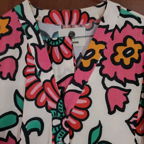 Karavan dress multicolored like new, one size with 3/4 sleeves and belt